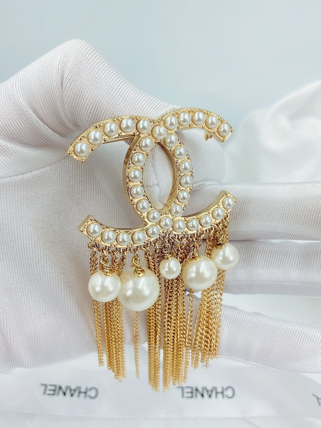 18K  Chanel Pearl Tassel Brooch