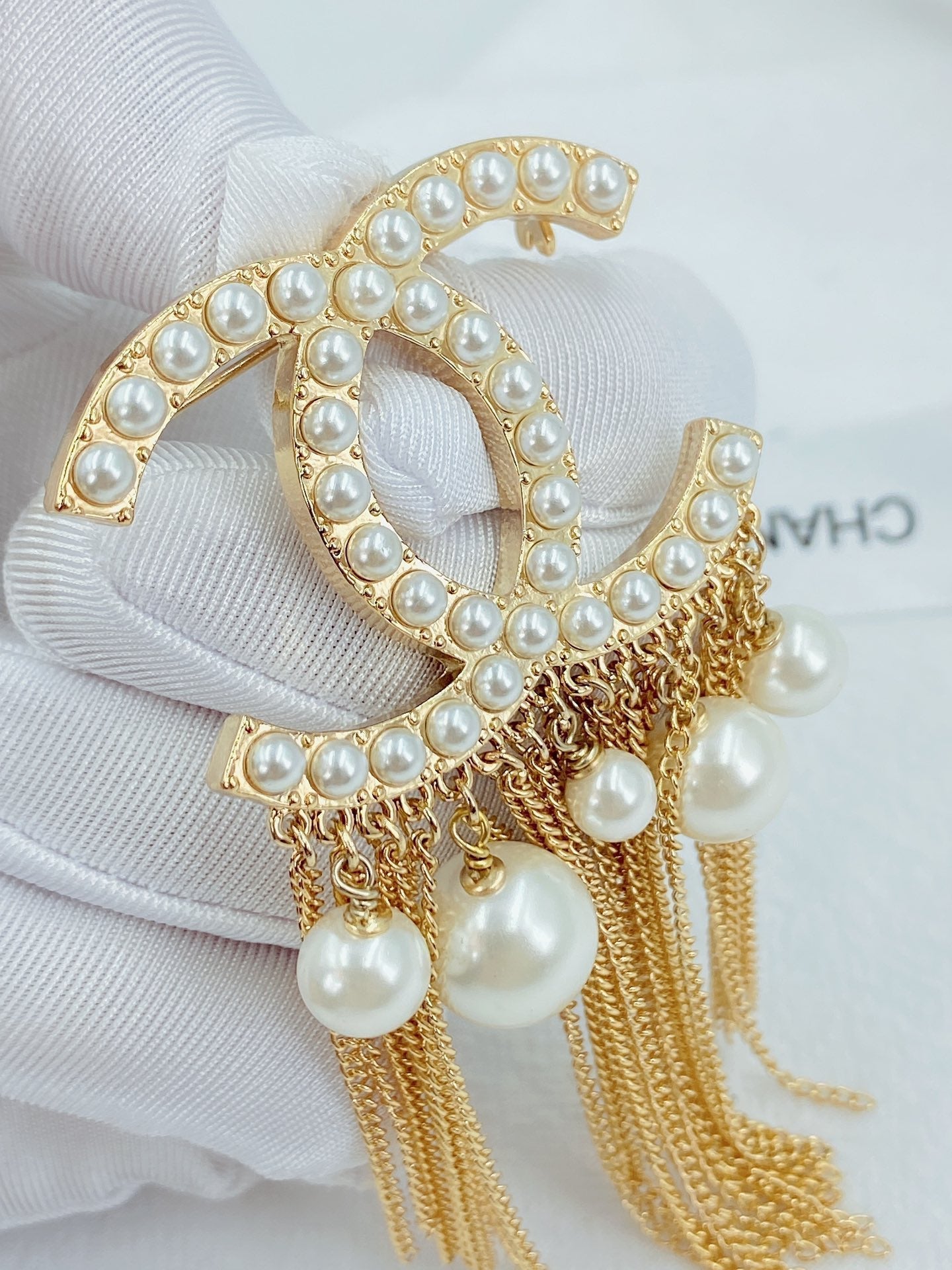 18K  Chanel Pearl Tassel Brooch