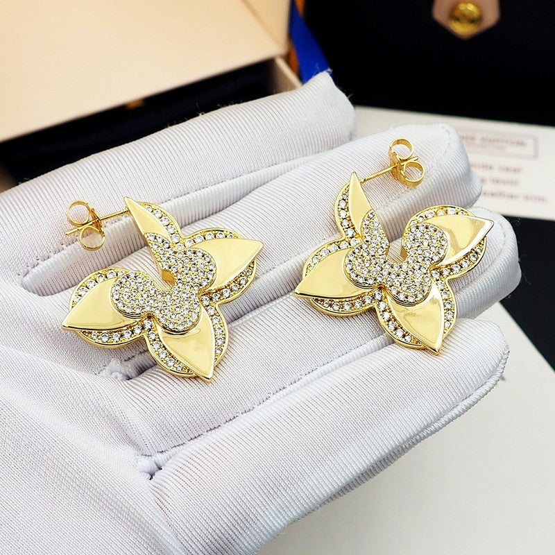 18K Louis Vuitton Medaillon Earrings
