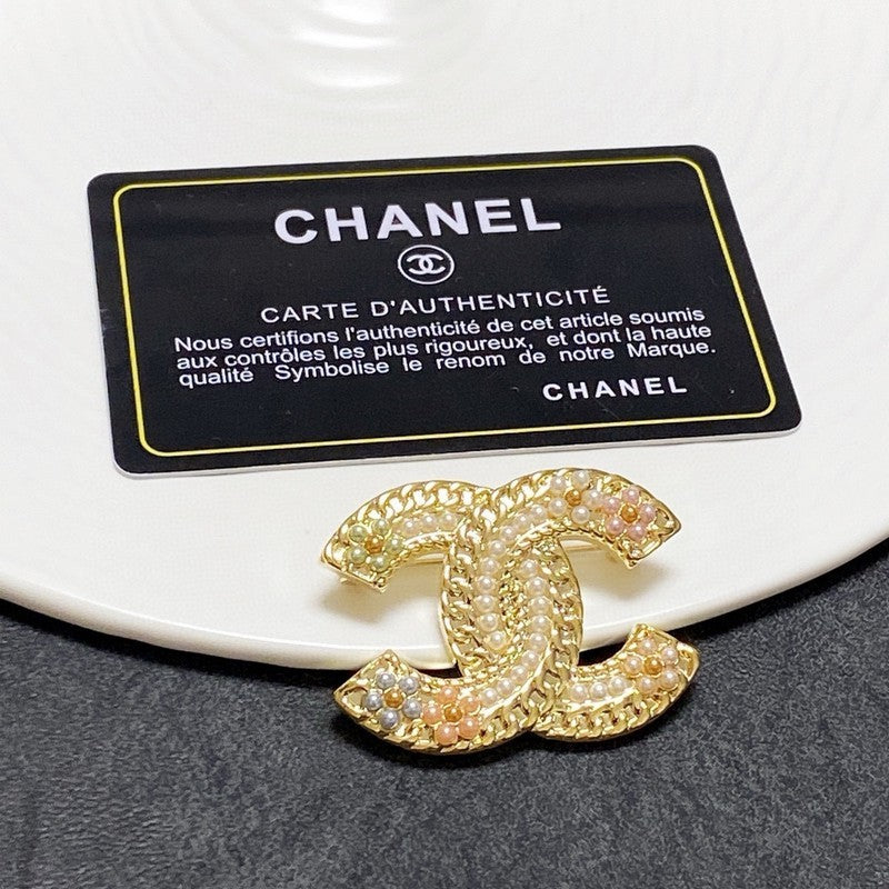 18K  Chanel Pearl Gold Brooch