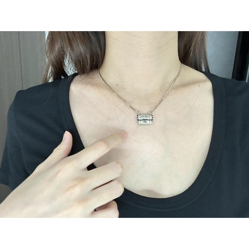 18K  Chanel Bag Pendant Necklace