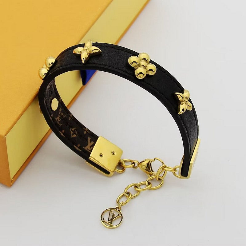 18K Louis Vuitton Fleurs Rivets Bracelet
