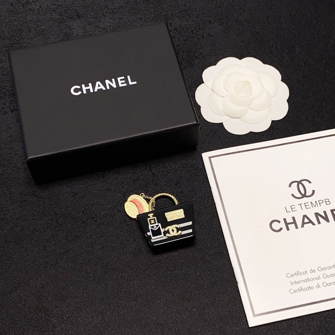 18K  Chanel Bag Brooch