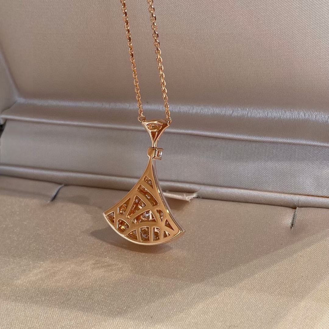 18K BVLGARI BVLGARI Dream Pave Diamond Necklace