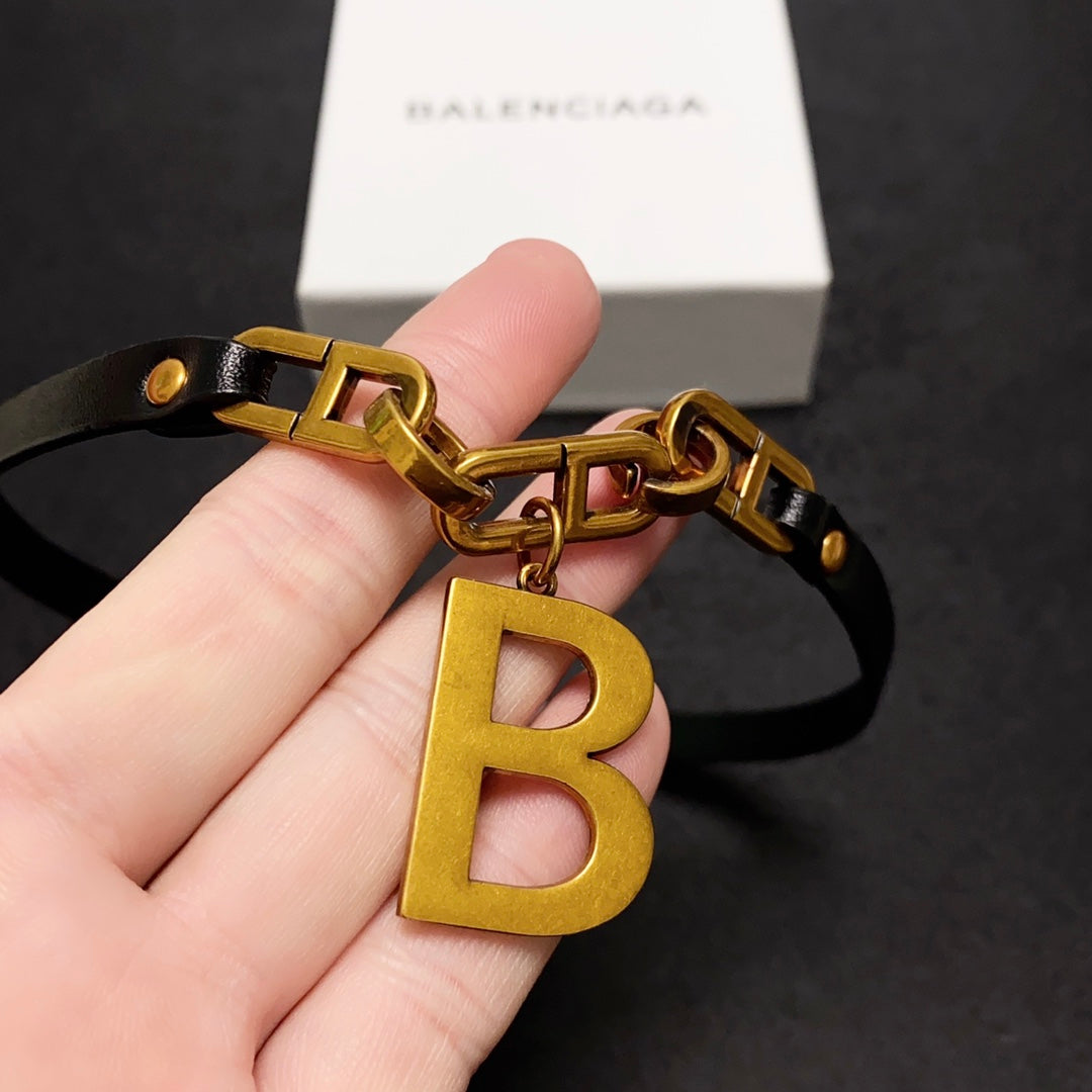 18K Balenciaga Choker Necklace