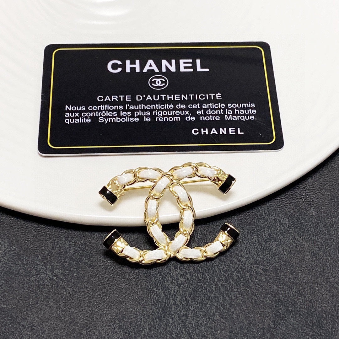 18K  Chanel Pearl Brooch