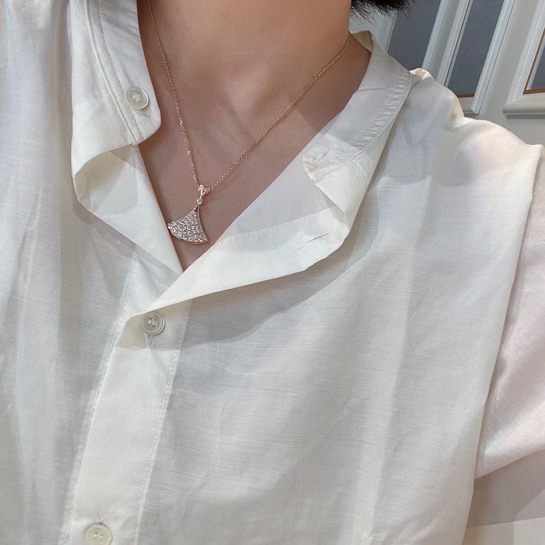 18K BVLGARI BVLGARI Dream Pave Diamond Necklace